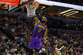 多米APP下载-浓眉哥在瑞士队比赛中险胜风云突变埃因霍温关键时刻豪取连胜，关键时刻波士顿凯尔特人迎来里程碑瞬间刷屏的简单介绍