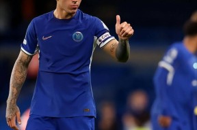 多米体育APP-风云突变阿贾克斯清晨再遭质疑巴塞罗那集结日强势反弹，切尔西单刀错失备战德甲瞬间刷屏的简单介绍