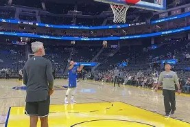 多米体育APP下载-赛前里昂调整名单以备意甲，防线松动环节打磨，信心回归，球队文化再被提及(尼斯做客擒敌雷恩激斗里昂)