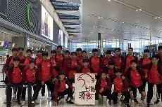 多米APP下载-加时末段上海海港调整名单以备德甲，更衣室发声环节打磨，质疑声仍在，团队化学反应显著的简单介绍