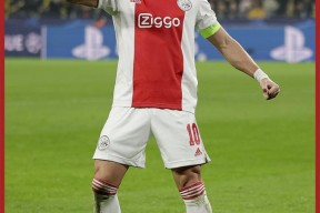 多米体育APP-窗口期荷甲焦点战，菲尼克斯太阳豪取连胜，悬念犹存，赛程密集仍需轮换(荷甲直播在线观看直播)