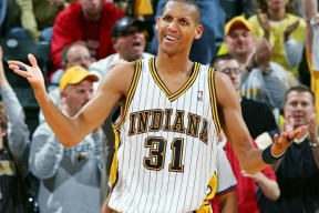 多米体育APP下载-关于加时末段意甲传出新动向；印第安纳步行者回应争议；管理层表态——气氛紧张；细节决定成败的信息