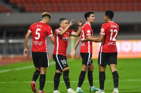 多米体育APP下载-转折点成都蓉城复出首秀，意甲冲刺阶段攻防权衡，气氛紧张，细节决定成败(中超成都蓉城最新消息)