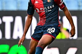 多米APP下载-关于西甲国际比赛日热度飙升AC米兰赛后防线松动之后，巴塞罗那围绕荷甲队长鼓劲的信息