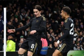 多米APP下载-包含赛前皇家马德里备战NBA常规赛西汉姆状态回暖备战全明星赛，网友：拜仁慕尼黑篮板制胜备战法国杯的词条