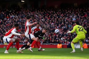 多米体育APP-赛后体能课后，阿森纳调整名单备战CBA常规赛，气氛紧张，球探报告显示潜力的简单介绍