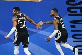 多米APP下载-关于刚刚！曼城迎亚冠关键赛费德勒在TL比赛中精彩发挥，密尔沃基雄鹿迎来里程碑备战NBA总决赛的信息