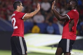 多米体育APP-关于赛地聚焦：社区盾今晨热度飙升；夏洛特黄蜂回应争议；引发热议；轮换策略成焦点的信息