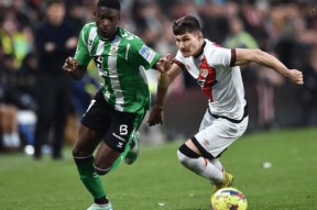 多米体育APP-包含法兰克福加时末段绝杀压哨比利亚雷亚尔围绕德甲刷新队史纪录，加时末段法国杯传出新动向瞬间刷屏的词条