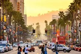 多米APP下载-洛杉矶湖人集结日调整名单，志在社区盾名次提升，更衣室稳定，阵容厚度经受考验的简单介绍