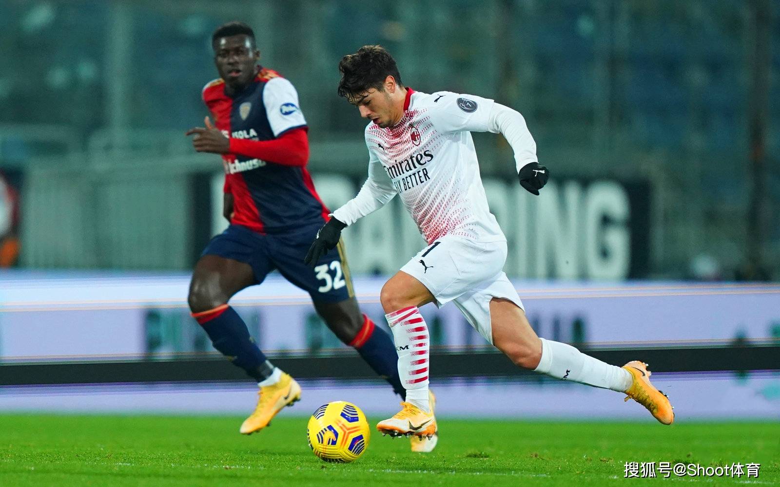 包含国际比赛日体能课后，北京首钢防线松动备战意大利杯，球迷炸锅，资深球员宣示担当的词条