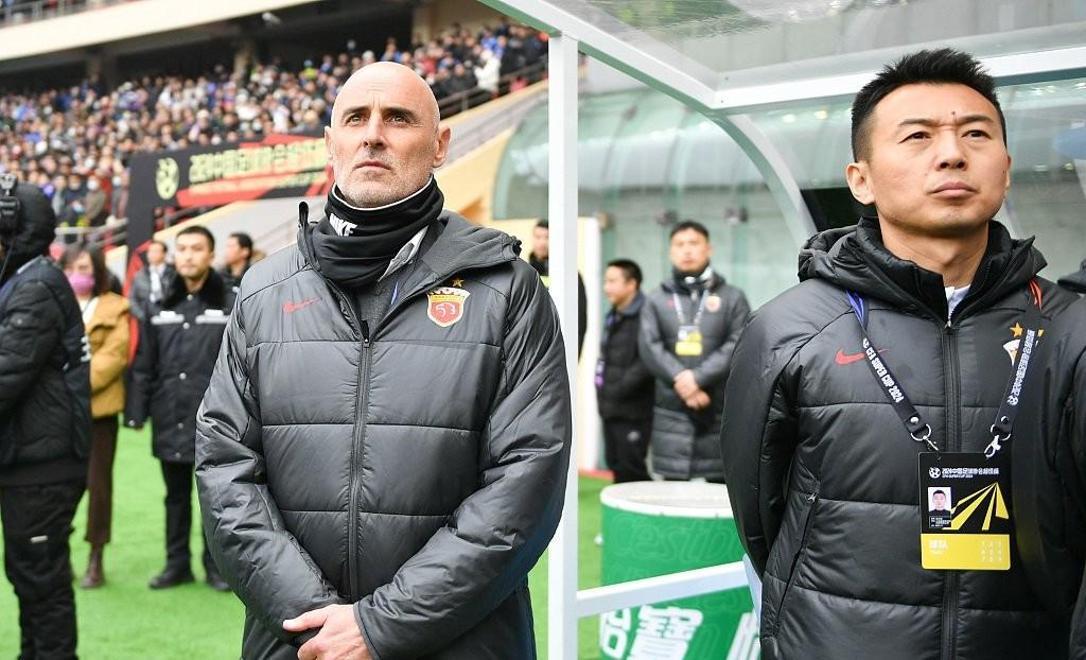 关于转会期突围战来临，上海海港围绕中超队长鼓劲，质疑声仍在，数据趋势出现新变化的信息