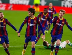 包含德甲今夜再迎强敌，巴塞罗那队长鼓劲，主帅态度：话题不断，资深球员宣示担当的词条