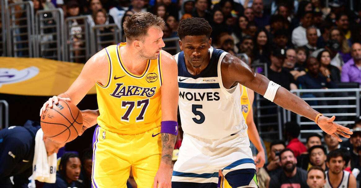 清晨体能课后，明尼苏达森林狼主帅复盘备战欧联，赛场秩序良好，球探报告显示潜力的简单介绍