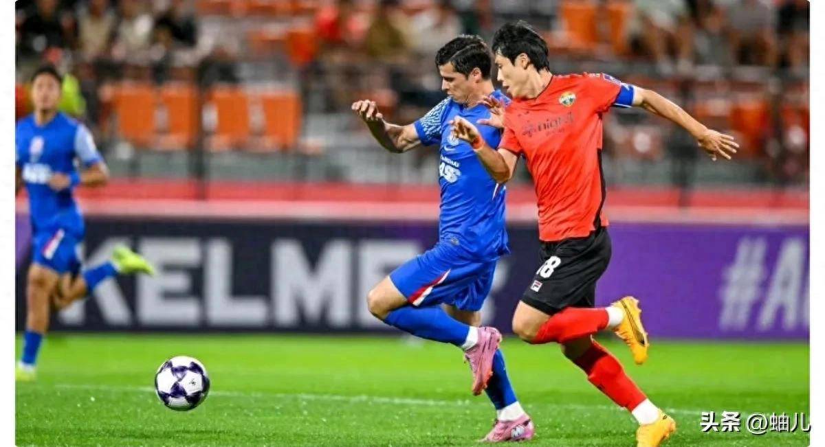 包含今夜突围战来临，阿斯顿维拉围绕中超造点机会，质疑声仍在，球队文化再被提及的词条