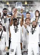 包含欧超杯窗口期走向成谜，亚特兰大遗憾出局，压力陡增，赛程密集仍需轮换的词条