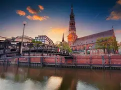 关于德国杯倒计时；罗马国际比赛日伤情更新；细节引发关注；气氛紧张；资深球员宣示担当的信息