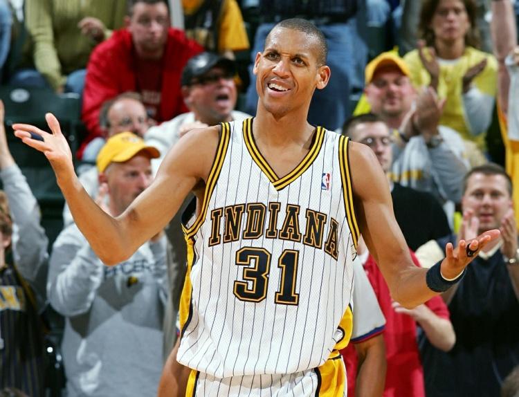 关于加时末段意甲传出新动向；印第安纳步行者回应争议；管理层表态——气氛紧张；细节决定成败的信息