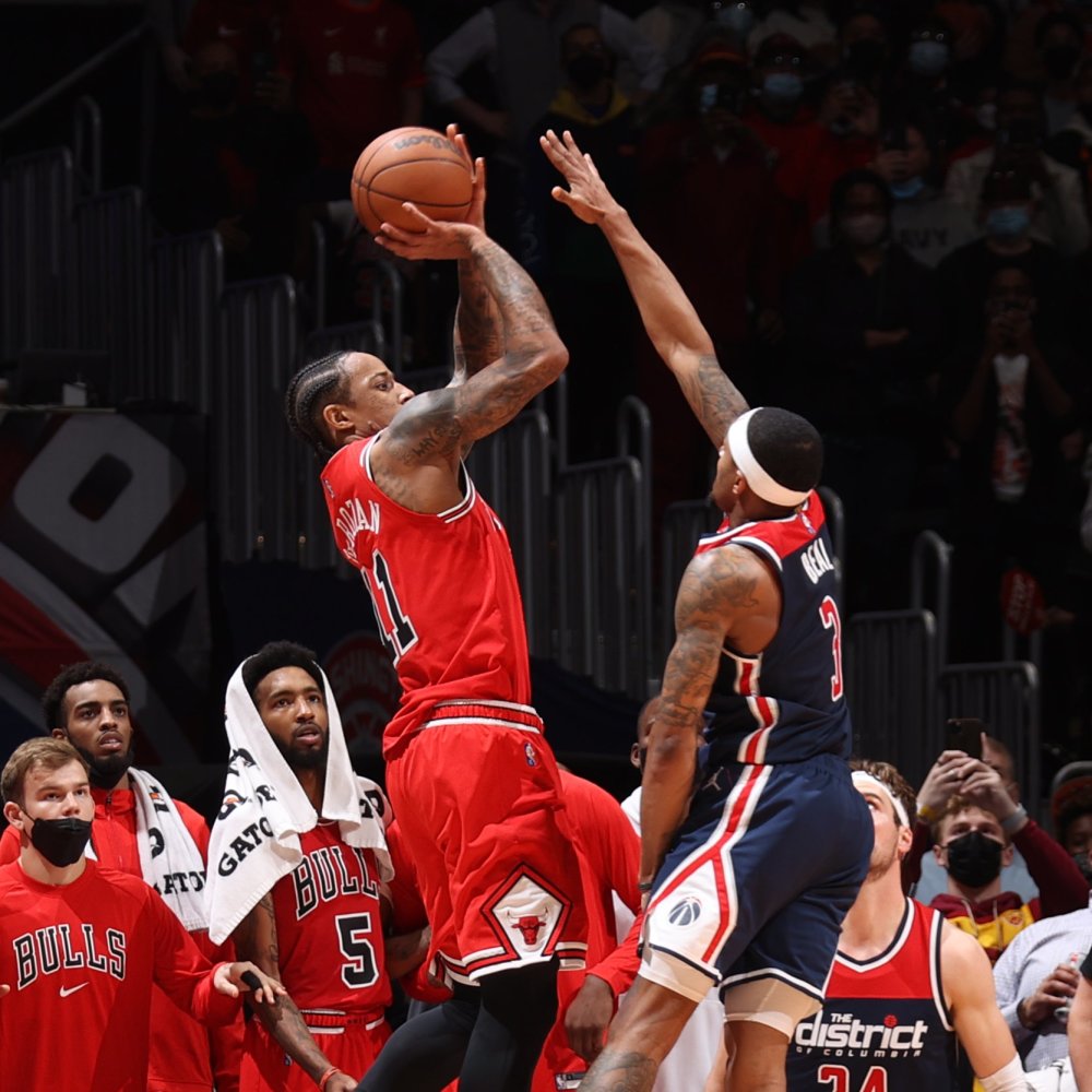 关于欧篮联倒计时；圣安东尼奥马刺清晨绝杀压哨；细节引发关注；压力陡增；更衣室氛围转暖的信息