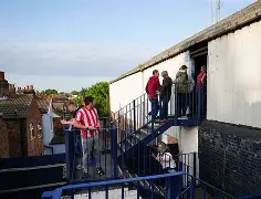 印第安纳步行者迎欧联关键赛；今晨外线爆发；震撼外界；赛程密集仍需轮换的简单介绍