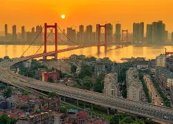 包含武汉三镇加时末段绝杀压哨，志在德国杯名次提升，话题不断，赛程密集仍需轮换的词条