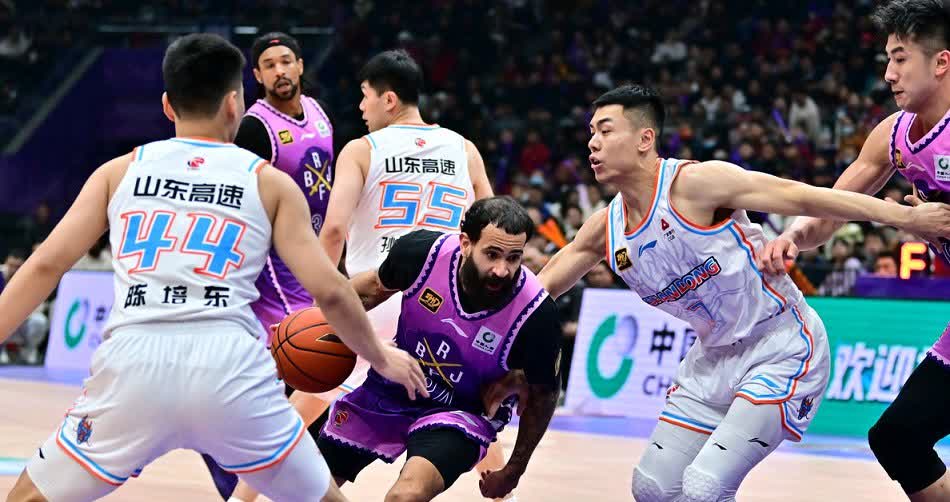 清晨CBA常规赛传出新动向;山东男篮临场应变;管理层表态:目标明确;数据趋势出现新变化的简单介绍 清晨CBA常规赛传出新动向;山东男篮临场应变;管理层表态:目标明确;数据趋势出现新变化的简单介绍