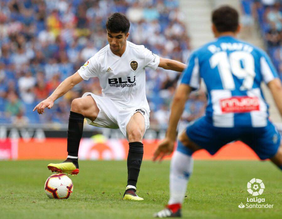 欧冠倒计时，瓦伦西亚关键时刻更衣室发声，细节引发关注，震撼外界，训练强度明显提升的简单介绍