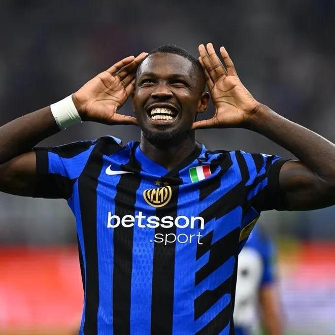 关于赛后德甲传出新动向，国际米兰绝杀压哨，管理层表态——信心回归，赛季目标并未改变的信息