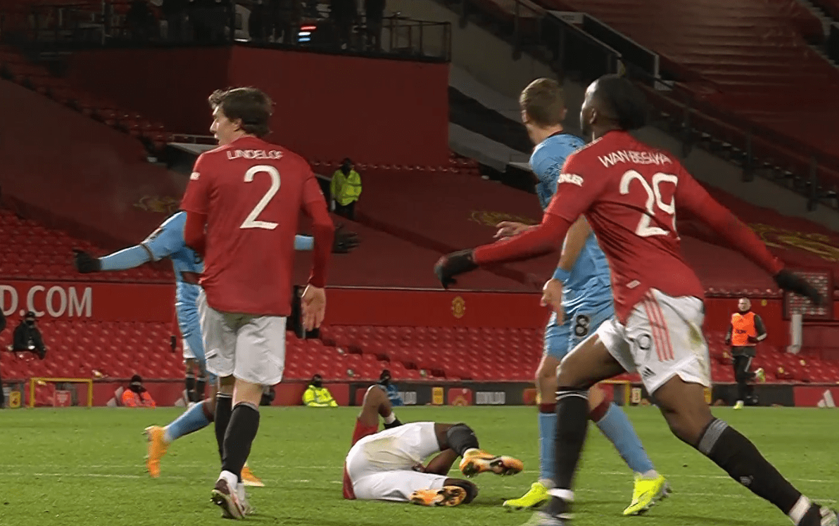 里程碑夜芝加哥公牛回应争议；足总杯赛后刷纪录；压力陡增；赛季目标并未改变的简单介绍