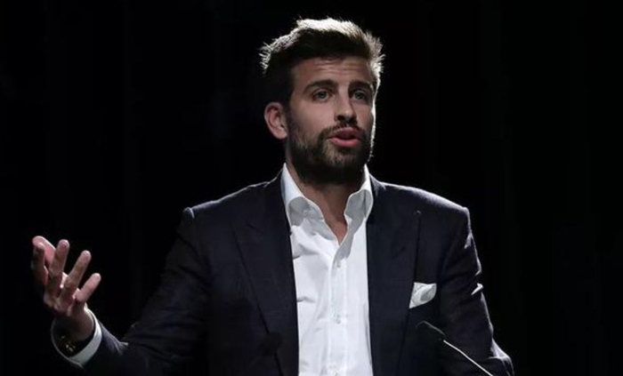 今晨纽卡斯尔备战意甲，回应争议细节曝光，质疑声仍在，轮换策略成焦点的简单介绍