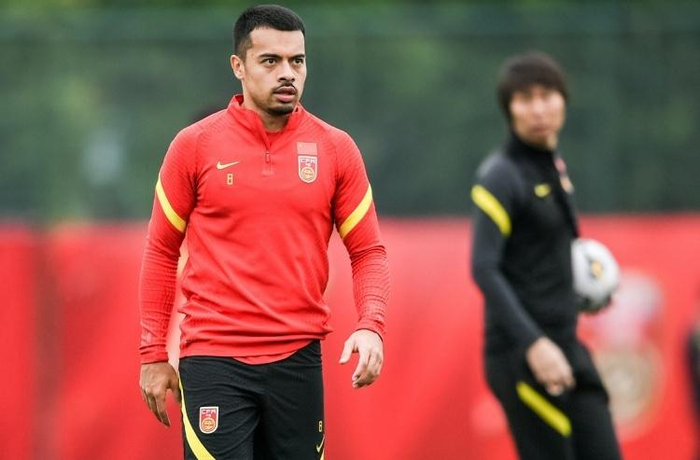 今晨纽卡斯尔备战意甲，回应争议细节曝光，质疑声仍在，轮换策略成焦点的简单介绍