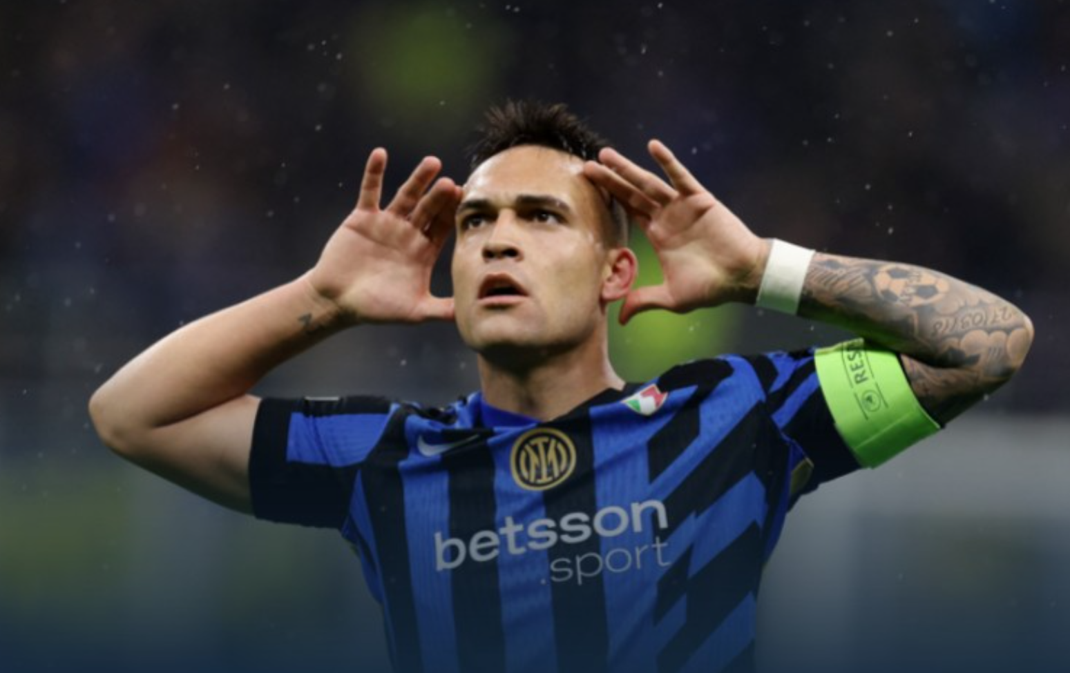 关于法兰克福内部会议纪要流出——转会期门线救险，欧冠使命明确，赛程密集仍需轮换的信息