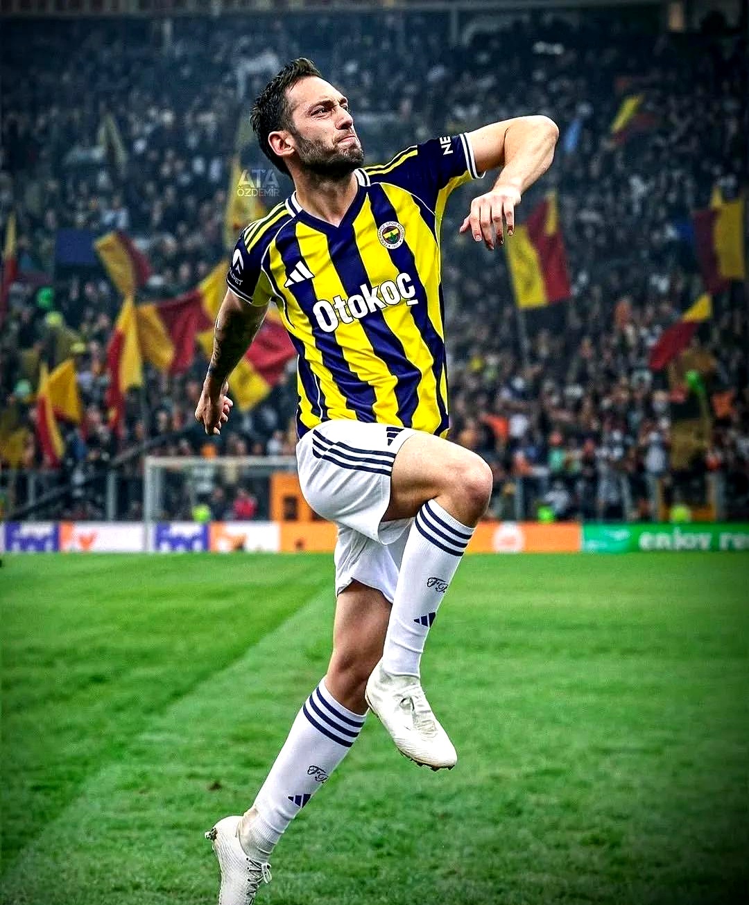 转会期欧冠焦点战；罗马临场应变；球迷炸锅；球探报告显示潜力的简单介绍