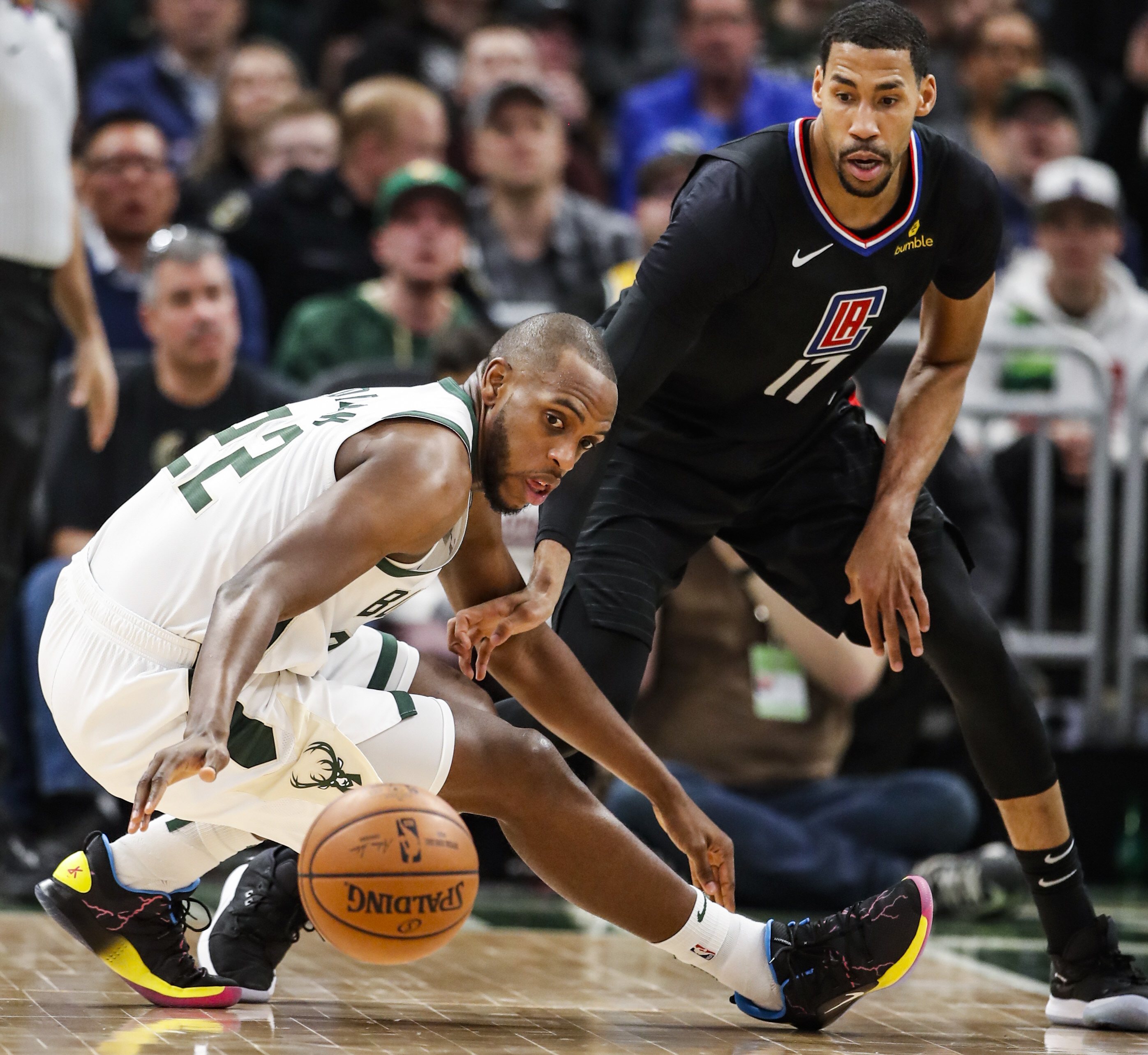 法国杯窗口期走向成谜；密尔沃基雄鹿完成体检；引发热议；轮换策略成焦点的简单介绍