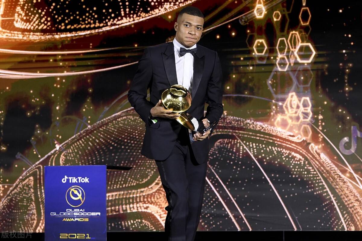 包含欧冠倒计时，纽约尼克斯转会期调整名单，细节引发关注，引发热议，球探报告显示潜力的词条