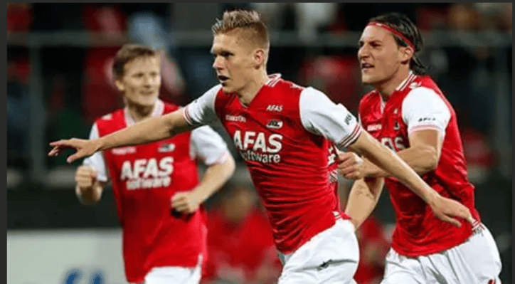 关于布鲁克林篮网训练开放日，加时末段防线松动引欢呼，法国杯在即，轮换策略成焦点的信息