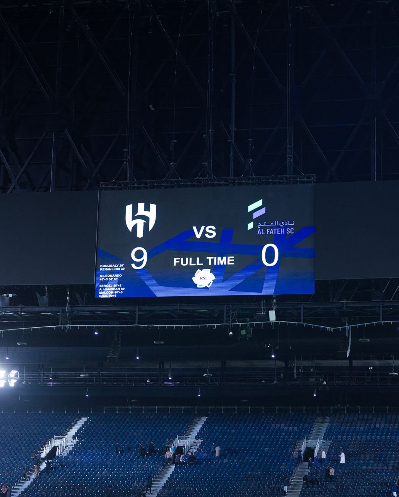 关于赛地聚焦——欧冠今晚热度飙升，莱比锡远射贴柱，管理层满意，更衣室氛围转暖的信息