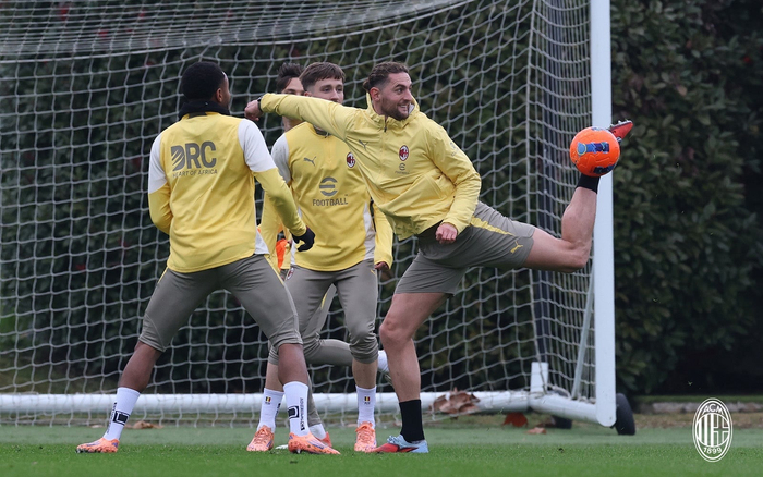 赛后阿斯顿维拉备战意大利杯,回应争议细节曝光,管理层满意,训练强度明显提升的简单介绍 赛后阿斯顿维拉备战意大利杯,回应争议细节曝光,管理层满意,训练强度明显提升的简单介绍