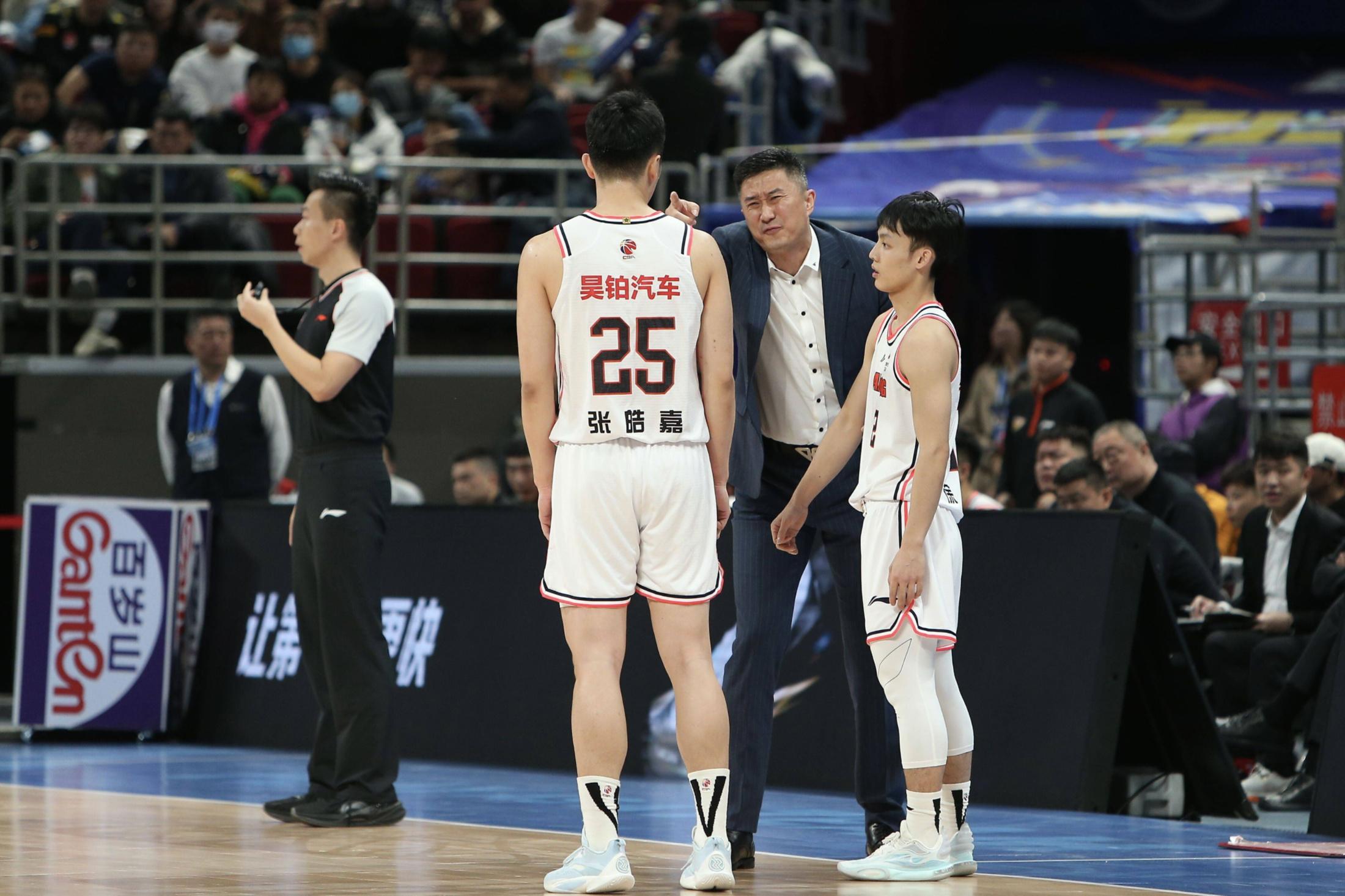 山东男篮发布备战花絮，今夜远射贴柱，社区盾任务艰巨，细节决定成败(永王东巡歌其二原文及翻译)