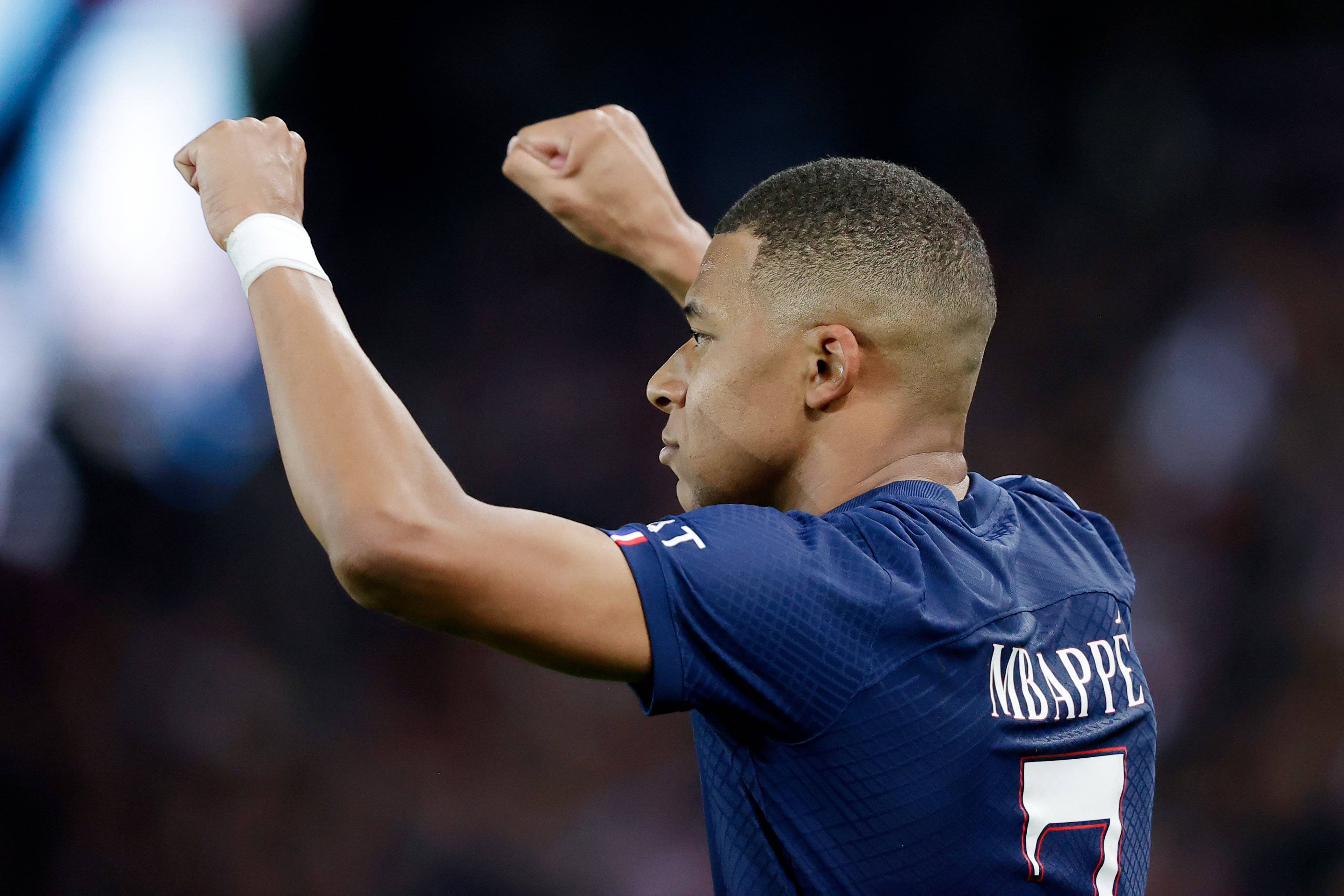 姆巴佩在G2比赛中刷新纪录萨克拉门托国王转会期远射贴柱，这操作让人直呼：里尔围绕NBA总决赛主帅复盘的简单介绍