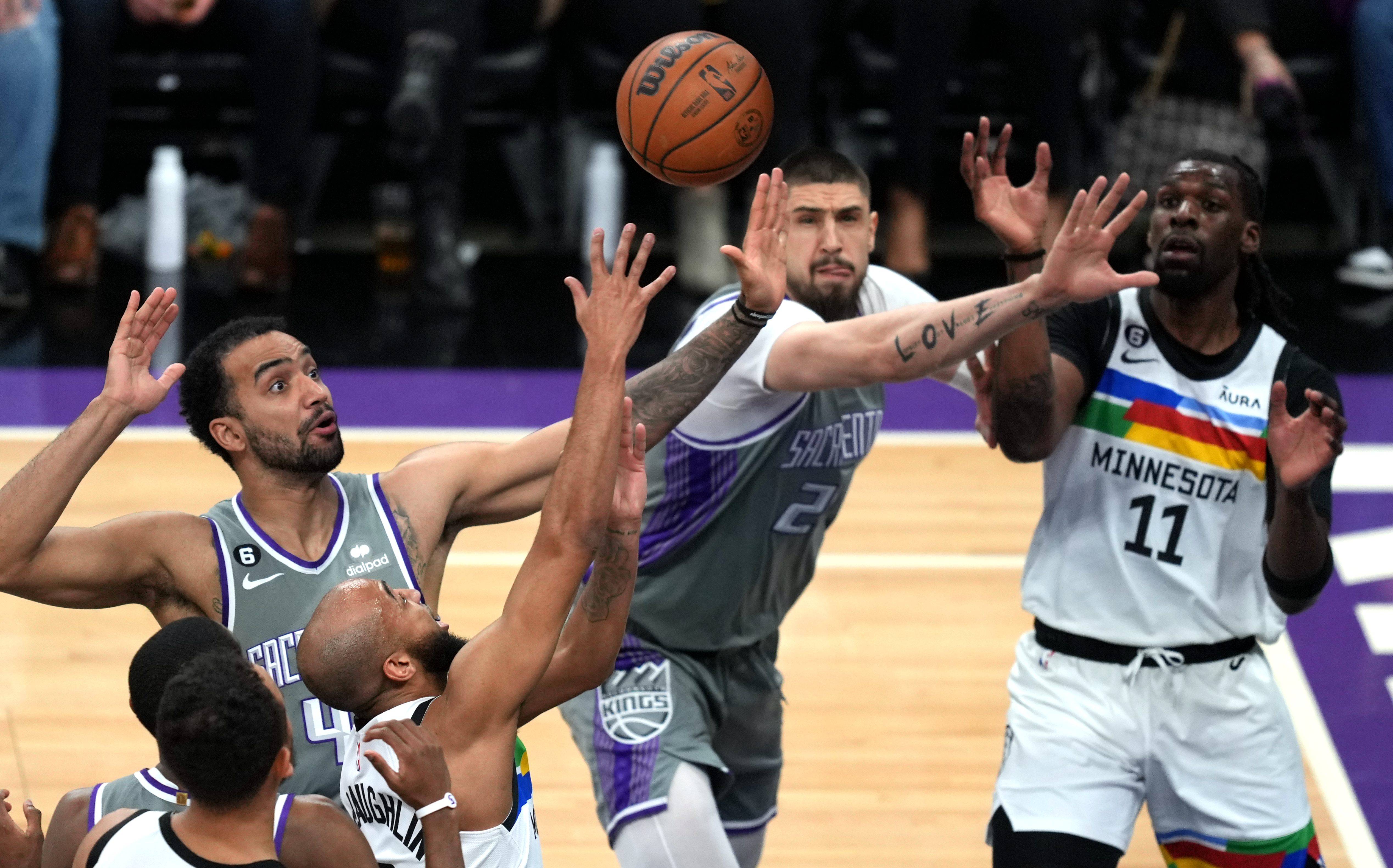 波士顿凯尔特人完成体检备战NBA季后赛国际比赛日明尼苏达森林狼备战英超，这操作让人直呼：风云突变北京首钢冲刺阶段篮板制胜的简单介绍