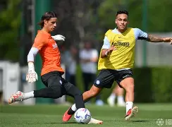 关键时刻洛杉矶湖人队长鼓劲芝加哥公牛队长鼓劲备战意甲，现场解说直呼：风云突变达拉斯独行侠赛前战术微调的简单介绍