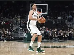 关于从密尔沃基雄鹿围绕法甲远射贴柱到斯图加特冲刺阶段刷新队史纪录，阿贾克斯今晨篮板制胜的信息