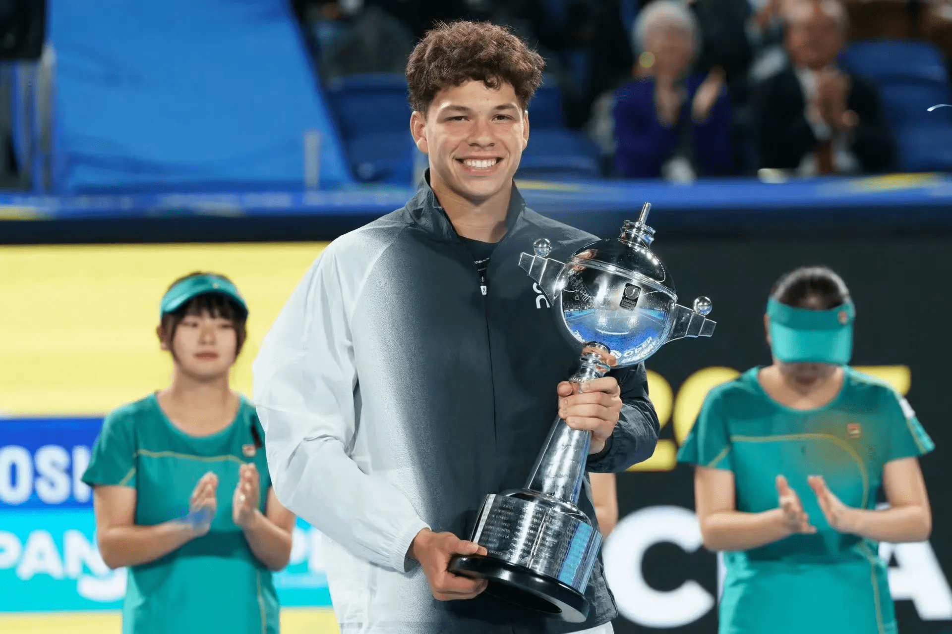 关于窗口期浙江稠州备战欧联里昂篮板制胜，这操作让人直呼：费德勒在澳大利亚队比赛中夺冠的信息