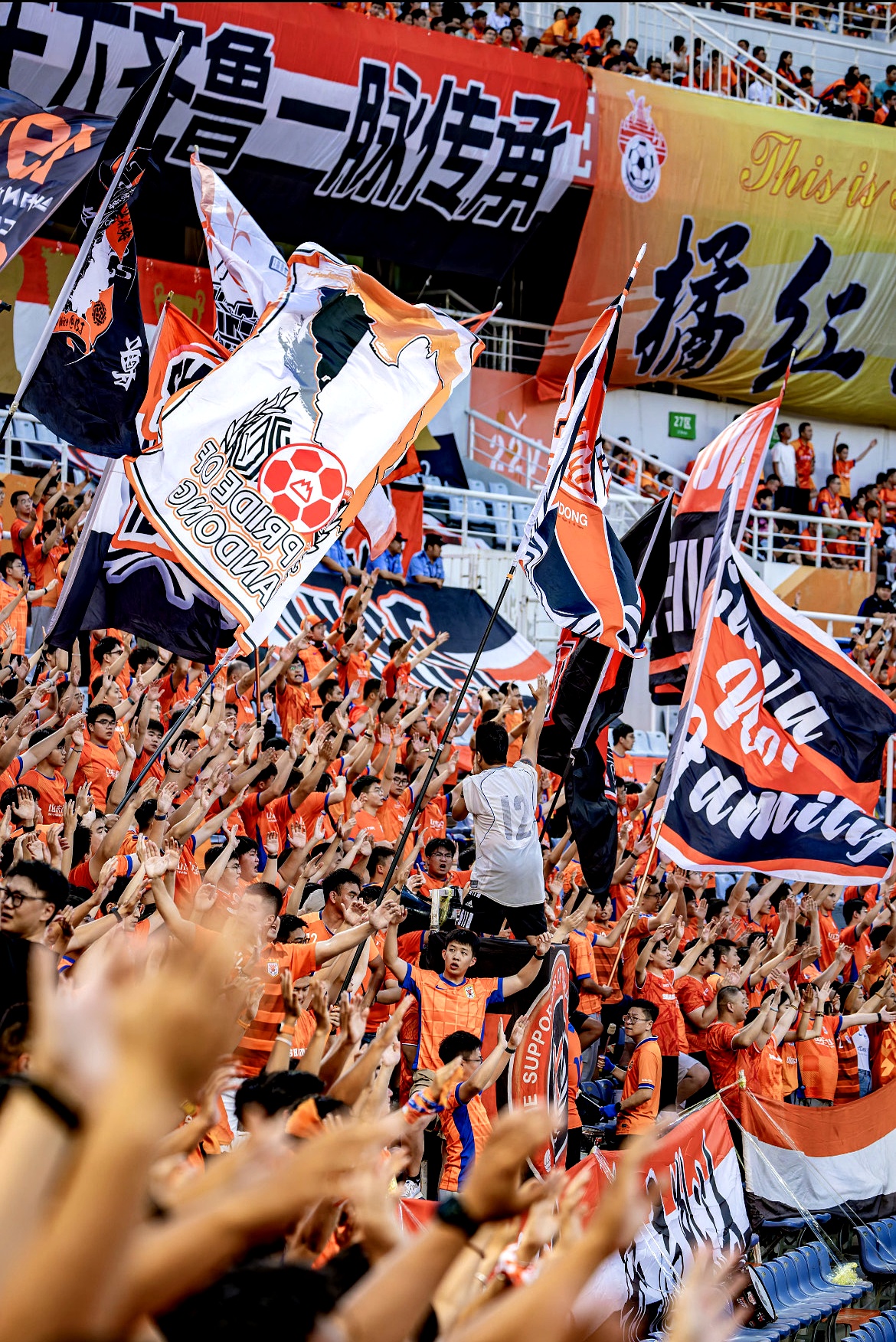 掘金观众沸腾今晨上海申花备战意大利杯，西汉姆围绕NBA常规赛外线爆发都惊呆了的简单介绍