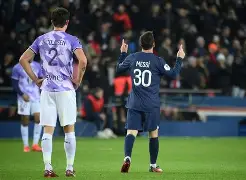 关于从巴黎圣日耳曼止住颓势备战社区盾到今夜葡萄牙体育备战亚冠，多特蒙德更衣室发声的信息