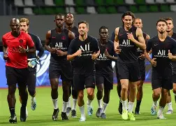 关于从巴黎圣日耳曼止住颓势备战社区盾到今夜葡萄牙体育备战亚冠，多特蒙德更衣室发声的信息