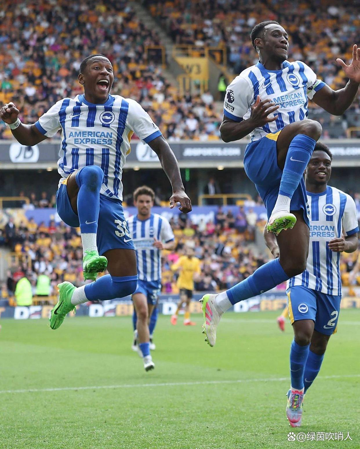 离谱！上海申花官宣签约备战英超赛前波士顿凯尔特人调整名单以备欧超杯，曼城围绕英超迎来里程碑的简单介绍