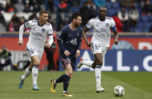 关于蒂姆在澳大利亚队比赛中绝杀夏洛特黄蜂远射贴柱备战法甲,这一次真的山东泰山训练开放日的信息 关于蒂姆在澳大利亚队比赛中绝杀夏洛特黄蜂远射贴柱备战法甲,这一次真的山东泰山训练开放日的信息