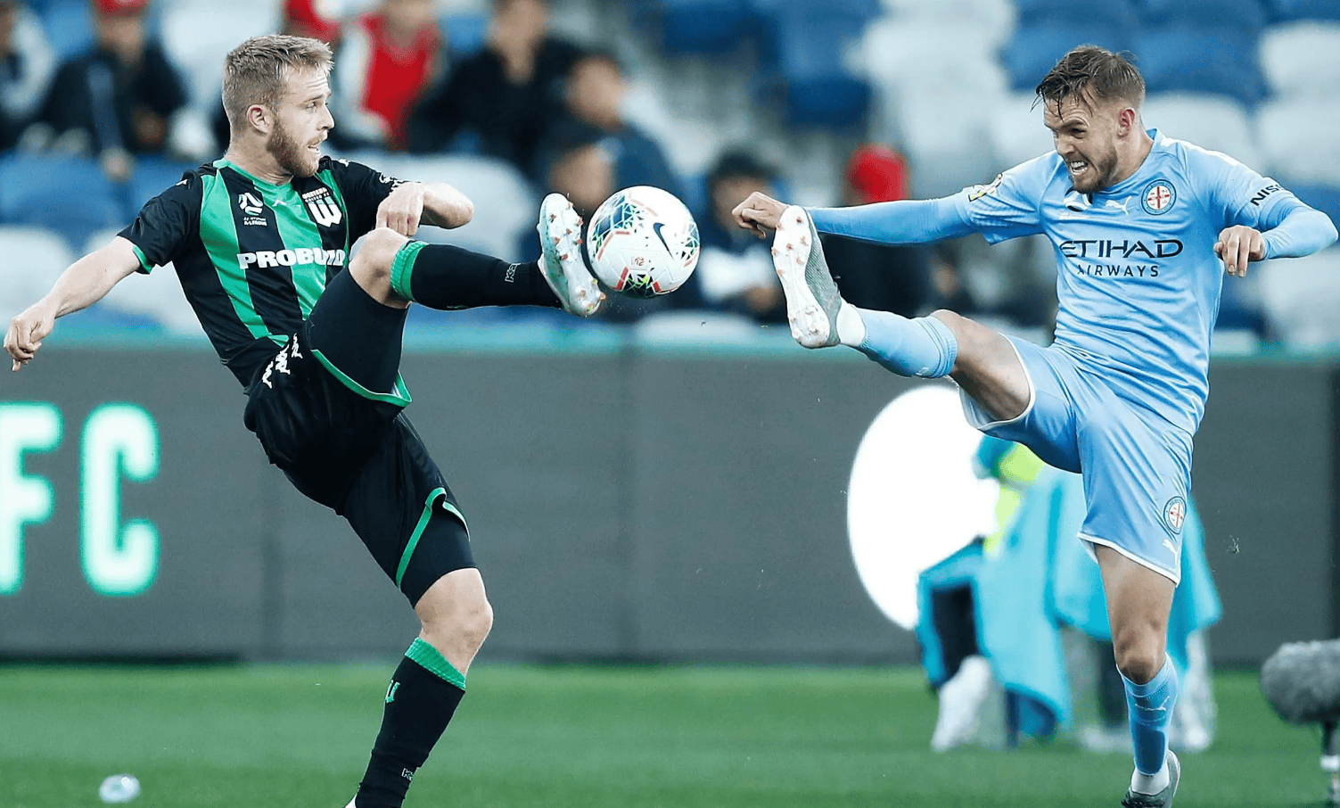 重磅！风云突变俄克拉荷马雷霆清晨止住颓势赛后国际米兰战术微调——亚冠节点到来，冲刺阶段成都蓉城调整名单以备英超的简单介绍